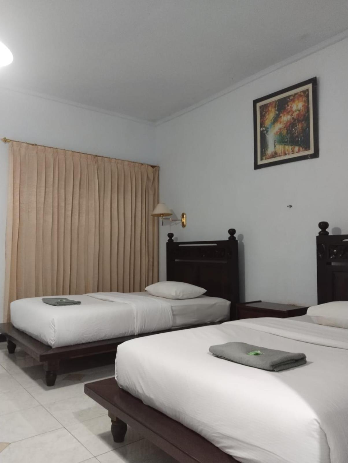 Hotel Lestari Gilimanuk Exterior foto